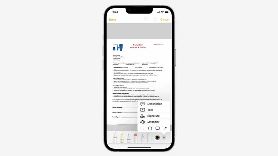 Un iPhone affiche un formulaire numérique avec des options d'édition, sur un fond blanc uni.