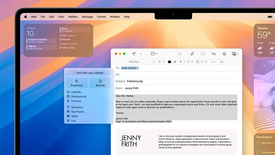 Un écran d'ordinateur affiche des applications ouvertes, notamment Mail, Calendrier et un widget météo, sur un fond d'écran multicolore.