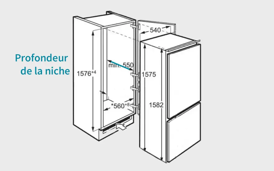 Schéma d'installation d'un réfrigérateur, illustrant les dimensions de l'espace requis et du réfrigérateur lui-même.