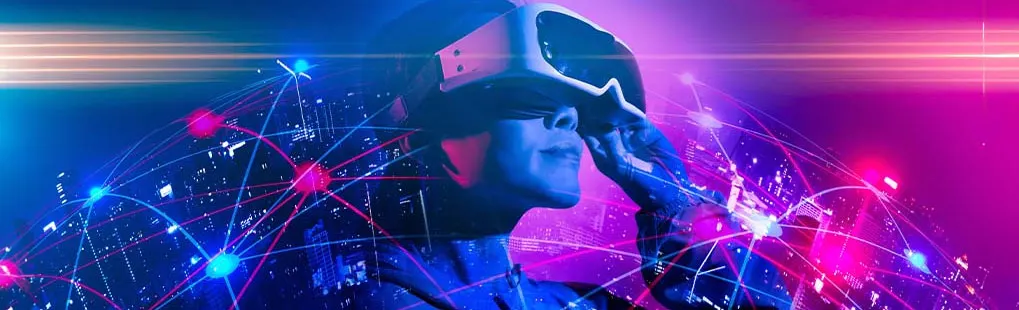 Casque VR en bleu et blanc, avec des lignes colorées et des points lumineux sur fond violet et bleu.