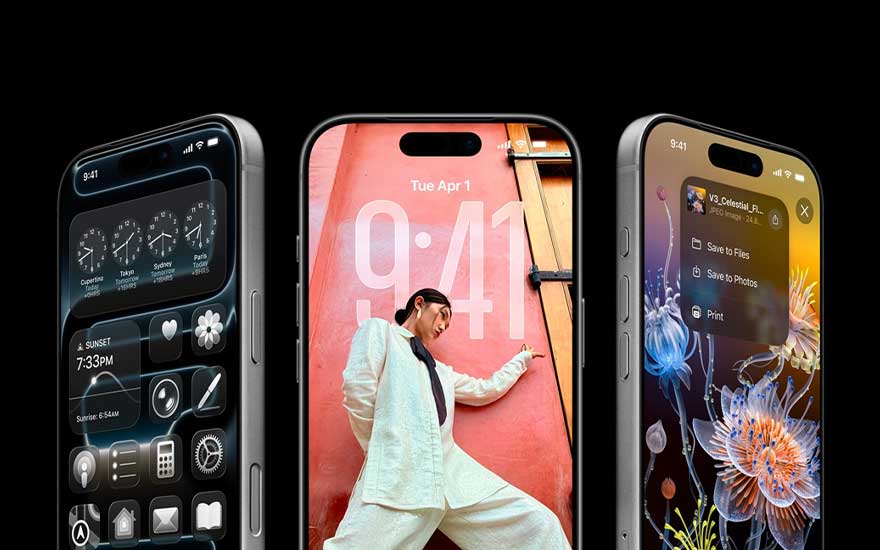 Drie smartphones tonen verschillende schermfuncties: widgets, een grote klok met een vrouw en een deelmenu boven een bloemenachtergrond.