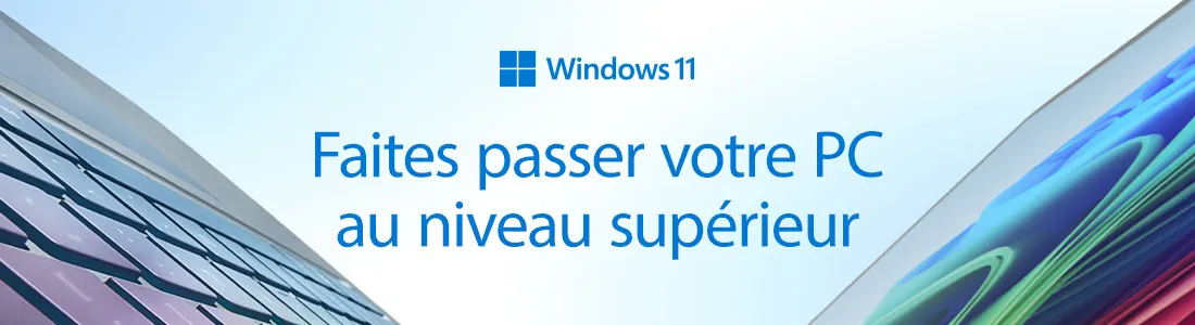 Bannière Windows 11 avec le texte « Faites passer votre PC au niveau supérieur », entre des gros plans de deux ordinateurs portables.