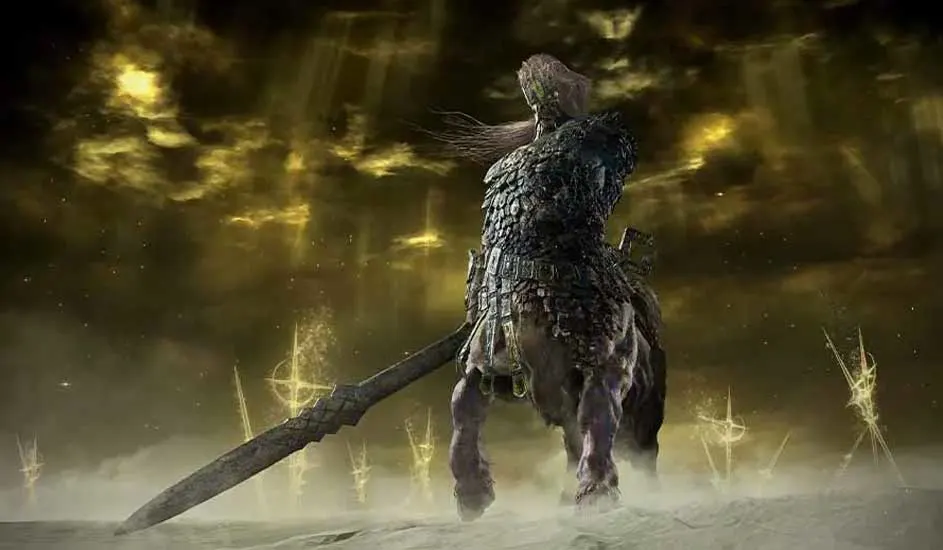 Een gepantserde krijger te paard staat in een stoffig landschap onder een gouden hemel met energieke symbolen.