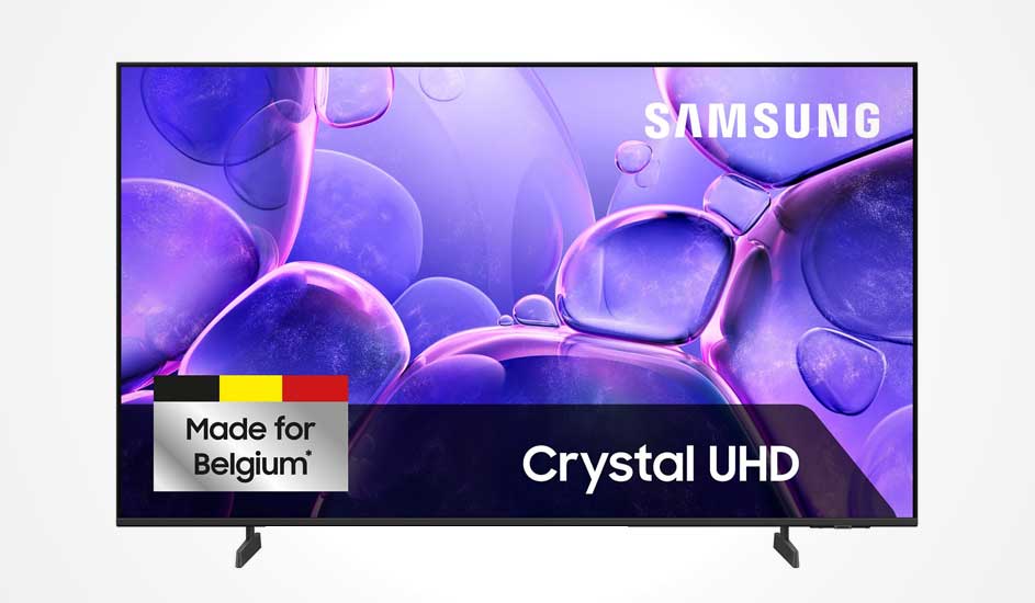 Een Samsung Crystal UHD tv met paarse achtergrond, “Made for Belgium” label linksonder en groot Samsung-logo rechtsboven op het scherm.