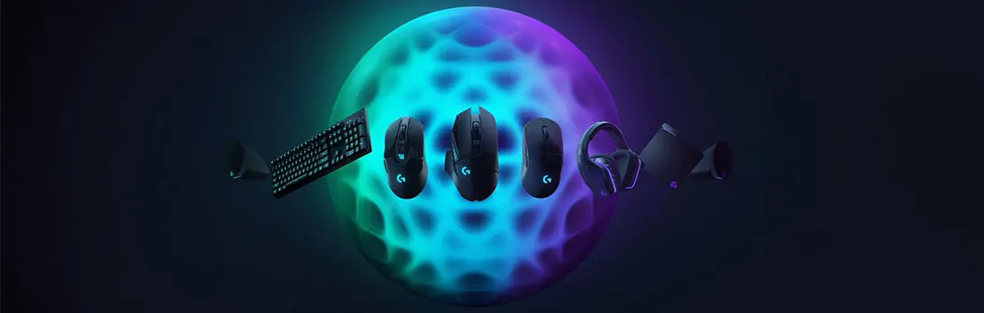 Clavier, souris, casque et haut-parleurs noirs sur fond sphérique bleu et violet.