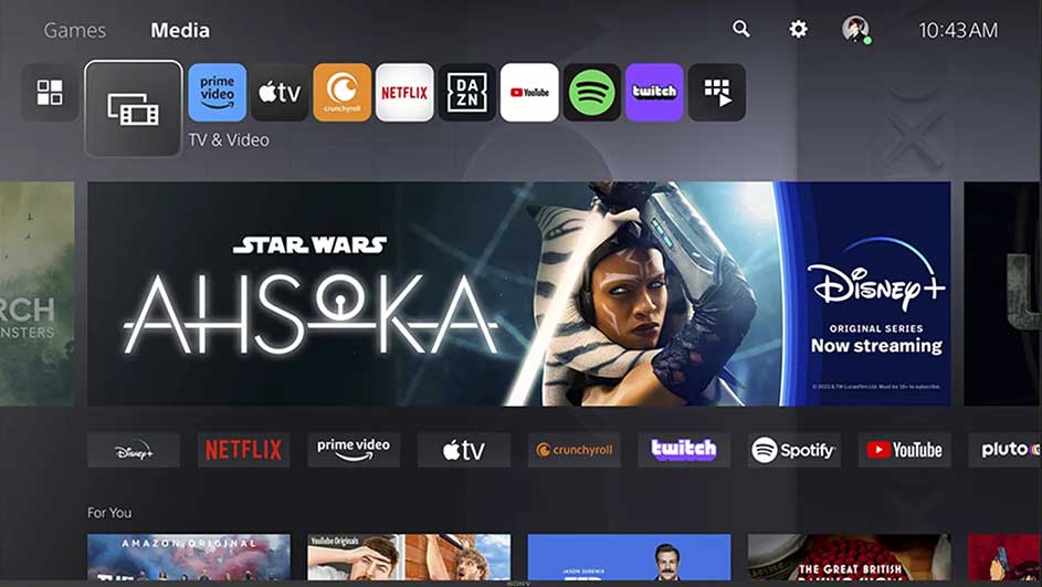 Écran d'accueil de télévision avec des applications comme Prime Video, Netflix, YouTube et Disney+. Star Wars : Ahsoka est mis en avant.