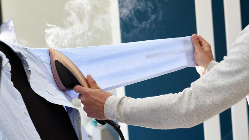 Des odeurs de renfermé sur vos vêtements ? Electrolux invente un  déshumidificateur innovant pour les penderies - NeozOne