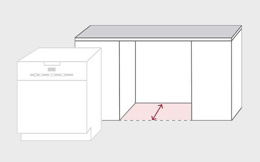 Schéma d'un lave-vaisselle à côté d'une armoire de cuisine avec une flèche indiquant l'espace nécessaire.