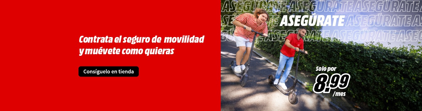 "Pareja disfrutando de un paseo en patinete eléctrico al aire libre, promoviendo un seguro de movilidad por solo 8,99€/mes."