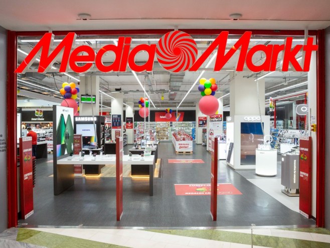 Alta_Mediamarkt024
