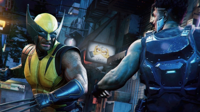 Lobezno con traje amarillo y garras extendidas lucha en una calle urbana nocturna contra un hombre con chaleco blindado y aspecto ciberpunk.