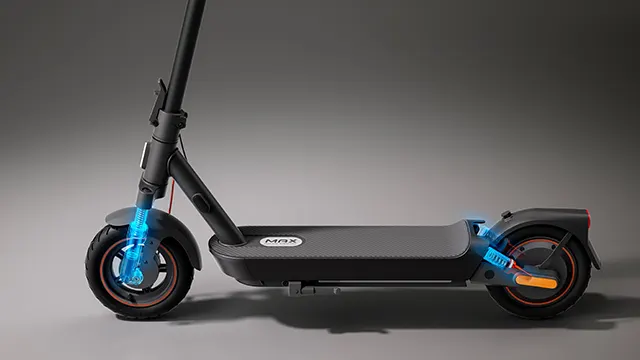 Vista lateral del Xiaomi Electric Scooter 5 Max destacando el sistema de suspensión delantera y trasera con componentes resaltados en azul.