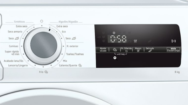 Detalle del panel de mandos con el selector de fin diferido