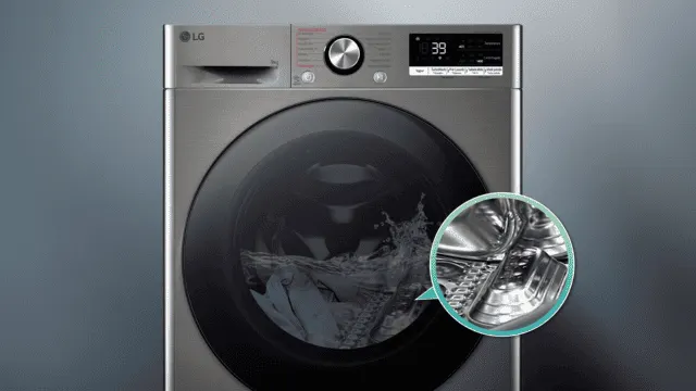 Lavadora LG con ropa en su interior y detalle del tambor en primer plano.