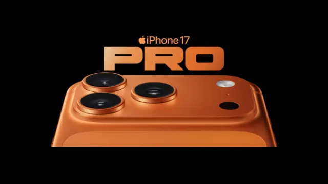 Banner del iPhone 17 Pro: primer plano del módulo de triple cámara en color naranja cósmico sobre fondo negro con el texto “iPhone 17 PRO”.