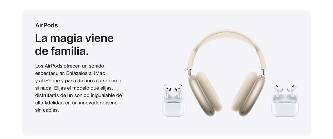 Auriculares crema y AirPods blancos en estuches blancos sobre un fondo blanco liso.