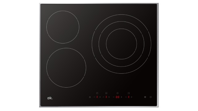 Placa de inducción sobre fondo blanco