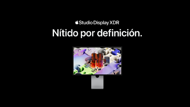 Publicidad Apple Studio Display XDR con el eslogan “Nítido por definición” y monitor mostrando imagen abstracta en fondo negro.