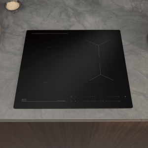 Imagen de una encimera con una placa vitrocerámica modular de marca AEG