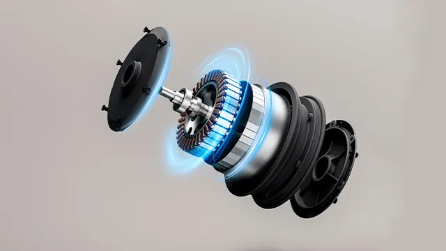 Vista detallada del motor del Xiaomi Electric Scooter 5 con piezas internas resaltadas y efecto visual de rotación.