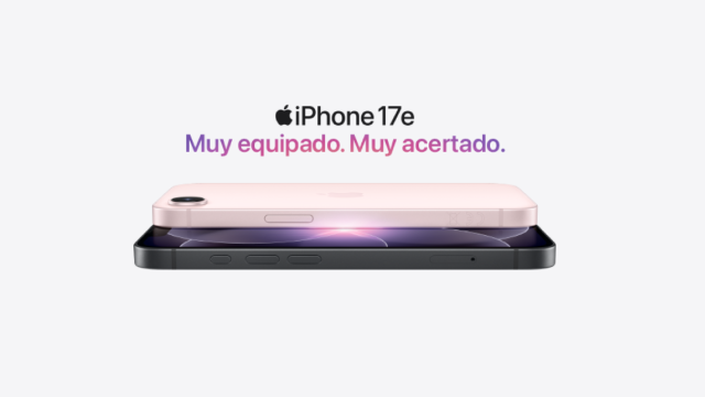 Dos iPhone 17e apilados en vista lateral sobre fondo claro, con el texto “Muy equipado. Muy acertado.” en la parte superior.
