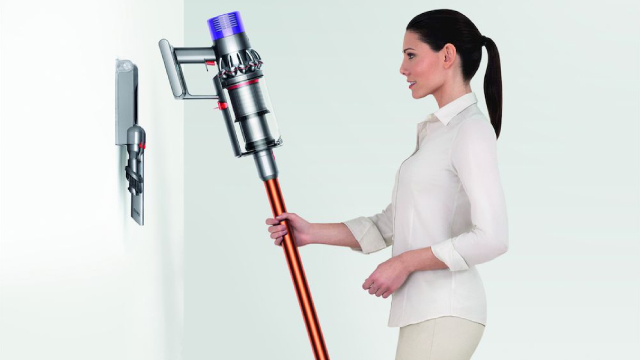 Aspirador escoba | Dyson Cyclone V10 Absolute, Hasta 60 min, 0.76 l, 151 W,  Rinconera, Naranja