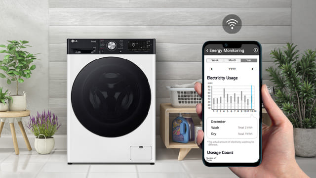 Lavadora conectada y app que muestra monitoreo de consumo eléctrico.