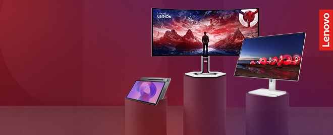 Monitores y tablet Lenovo sobre pedestales en fondo rojo degradado, con el logotipo vertical de Lenovo en el lateral derecho