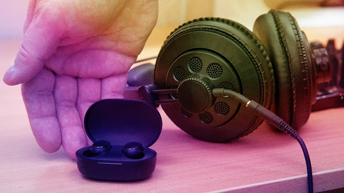 Kulak üstü kulaklık vs kulak içi kulaklık