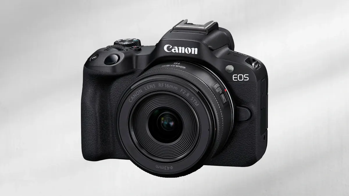 Canon Eos R50 RF S 18-45 IS STM Travel Kit Aynasız APS-C Fotoğraf Makinesi
