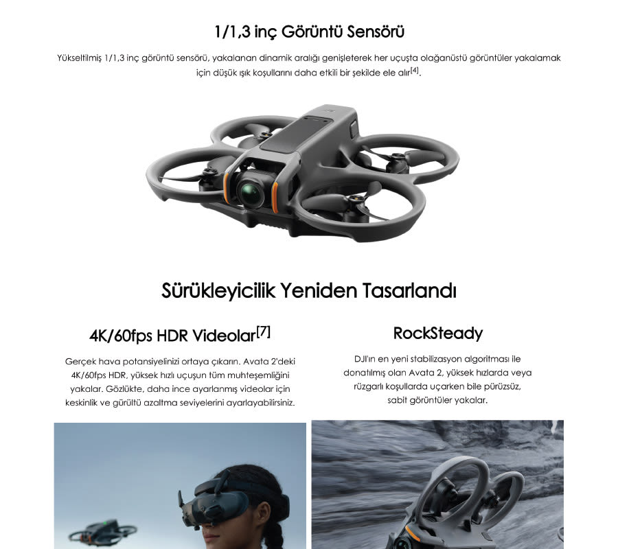 Gri drone, beyaz zemin üzerinde, metin ve teknik özelliklerle birlikte havada duruyor.