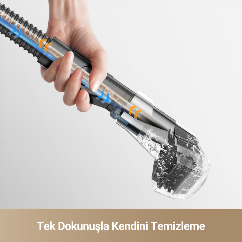 Elde tutulan, su akan, şeffaf ve gri renkli bir temizleme aparatının yakın çekim görüntüsü.