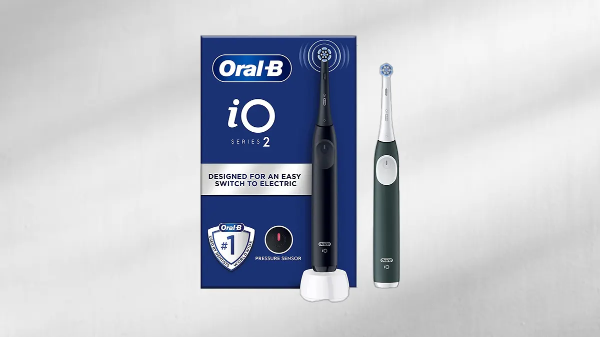 Oral-B iO 2 Serisi Şarjlı Diş Fırçası 2’li Avantaj Paketi
